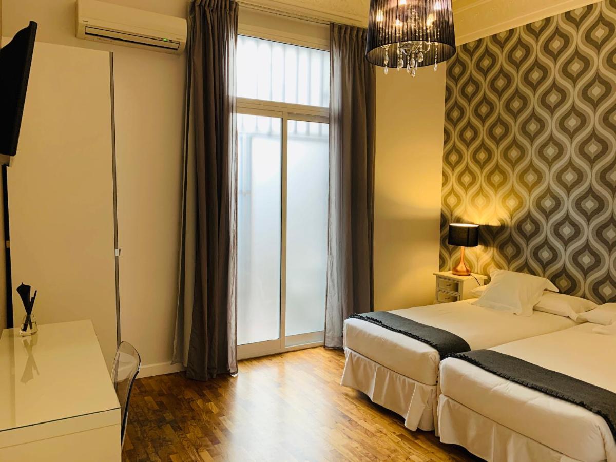 Super Balmes Guest House Βαρκελώνη Εξωτερικό φωτογραφία