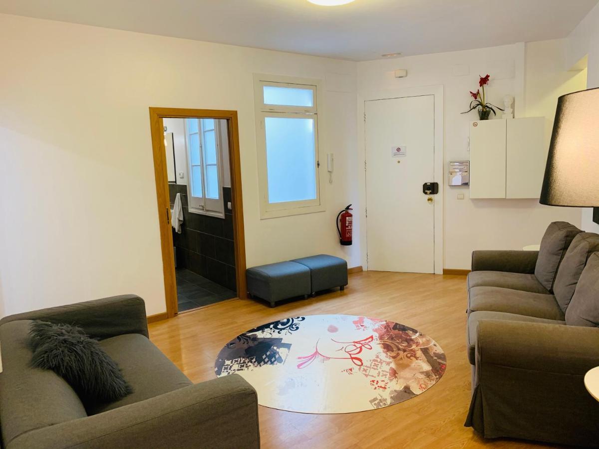 Super Balmes Guest House Βαρκελώνη Εξωτερικό φωτογραφία