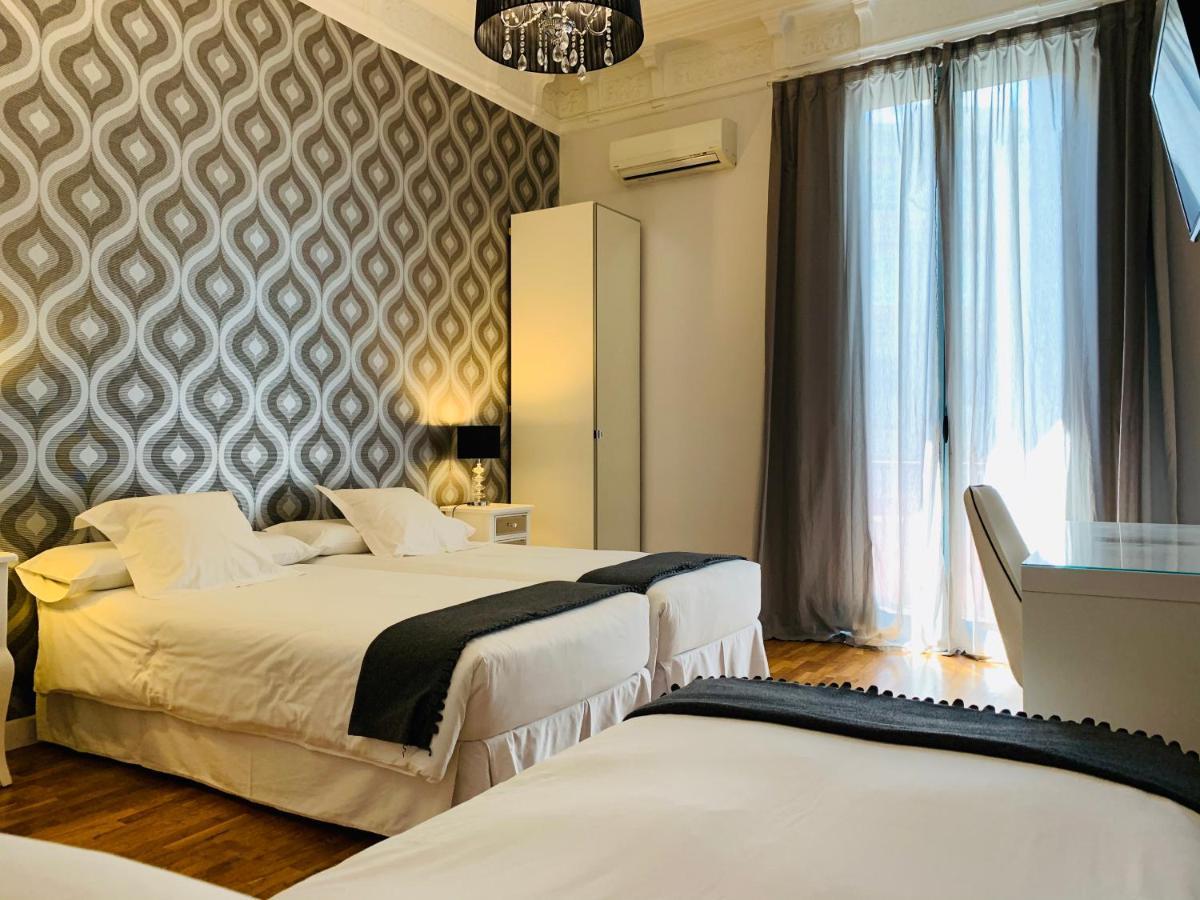 Super Balmes Guest House Βαρκελώνη Εξωτερικό φωτογραφία