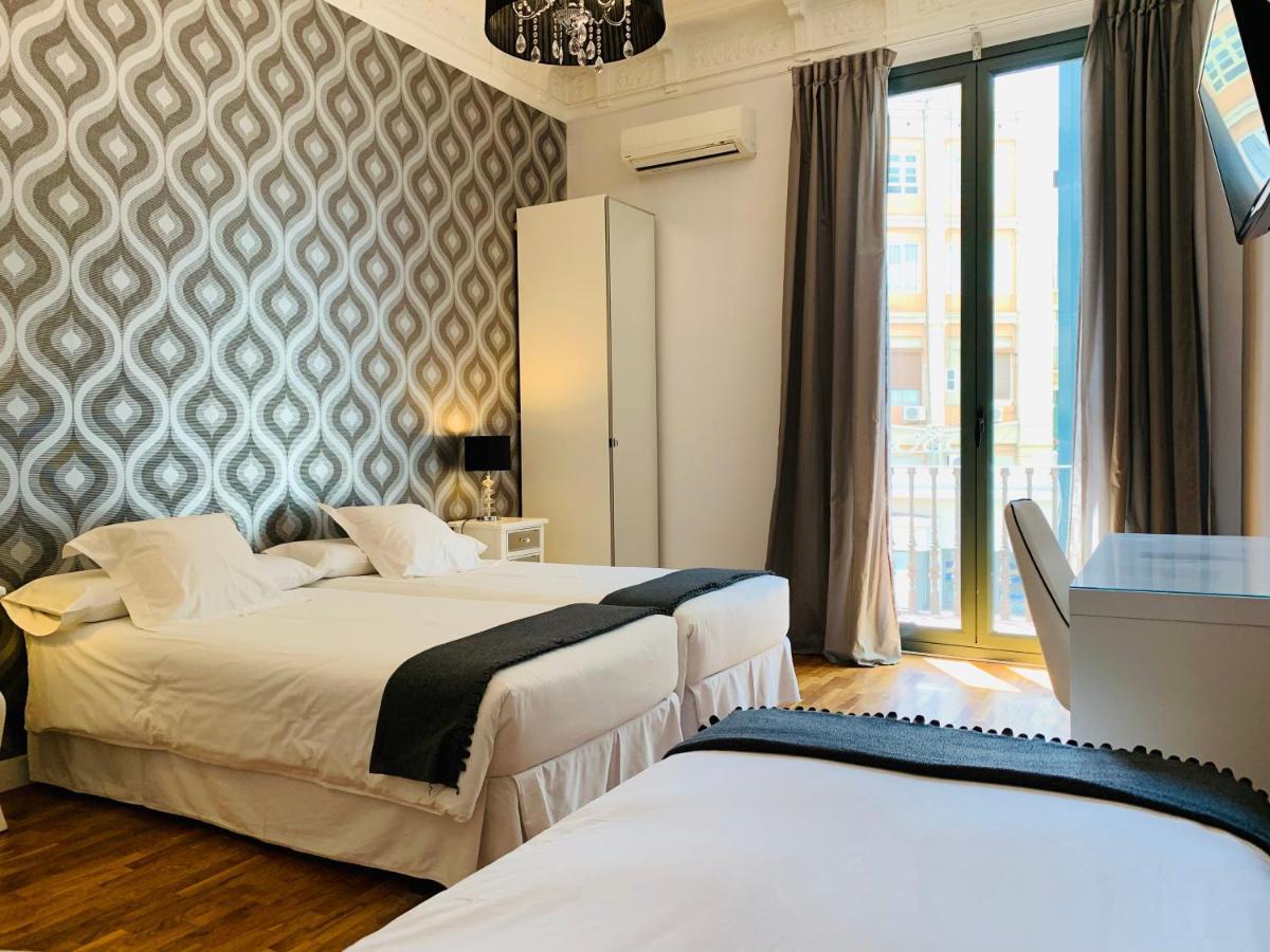 Super Balmes Guest House Βαρκελώνη Εξωτερικό φωτογραφία