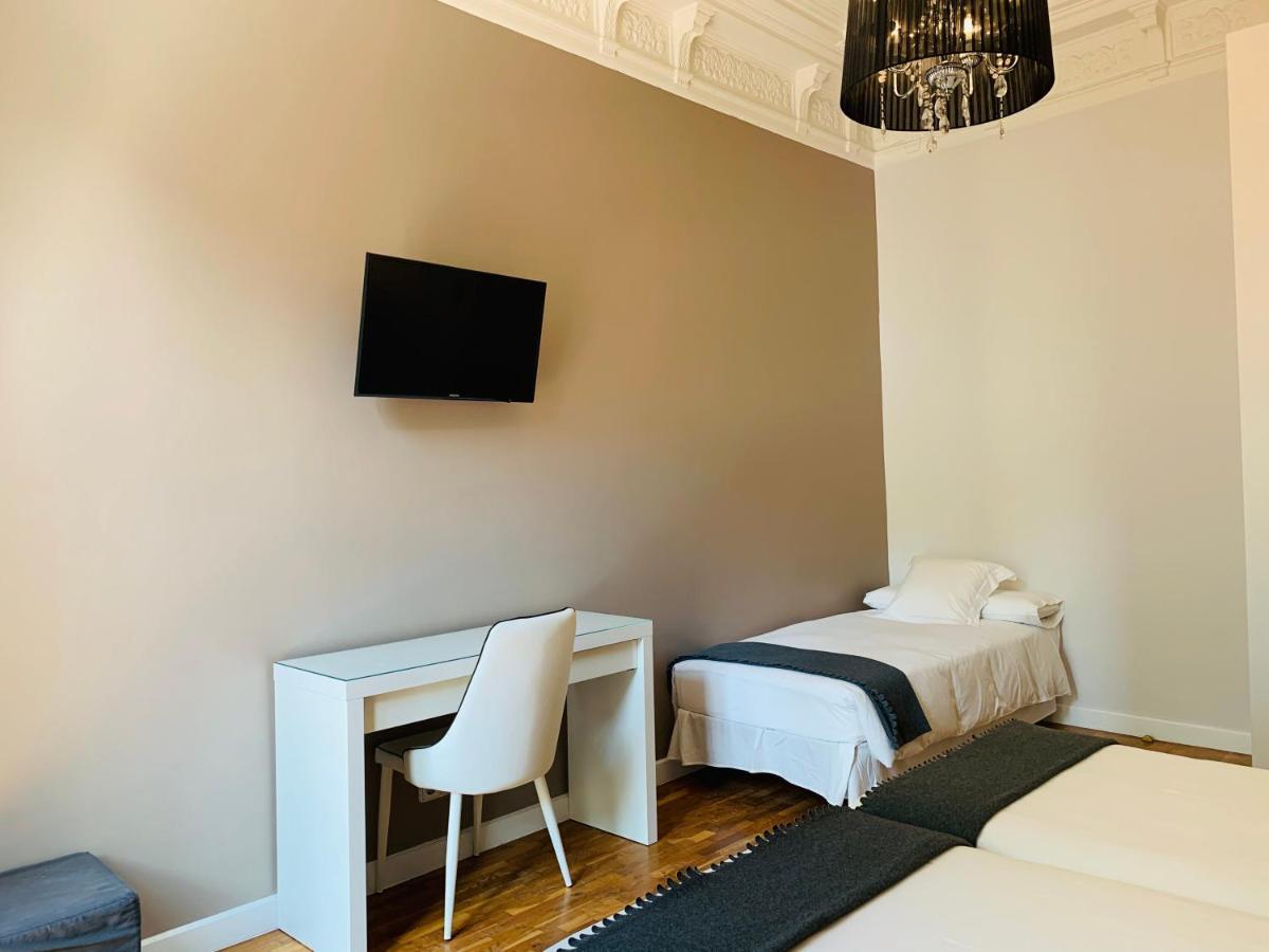 Super Balmes Guest House Βαρκελώνη Εξωτερικό φωτογραφία