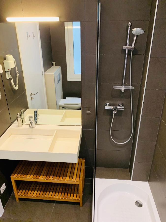 Super Balmes Guest House Βαρκελώνη Εξωτερικό φωτογραφία