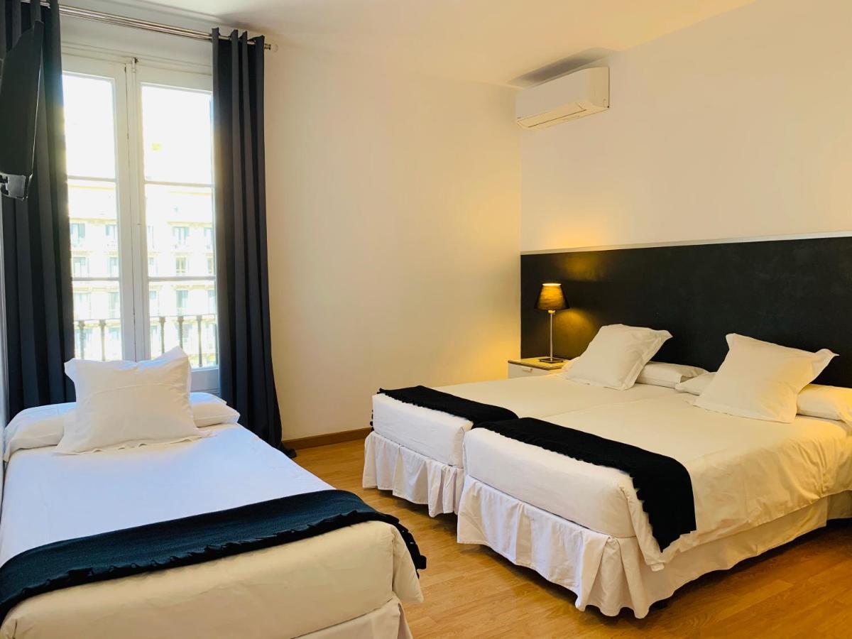 Super Balmes Guest House Βαρκελώνη Εξωτερικό φωτογραφία