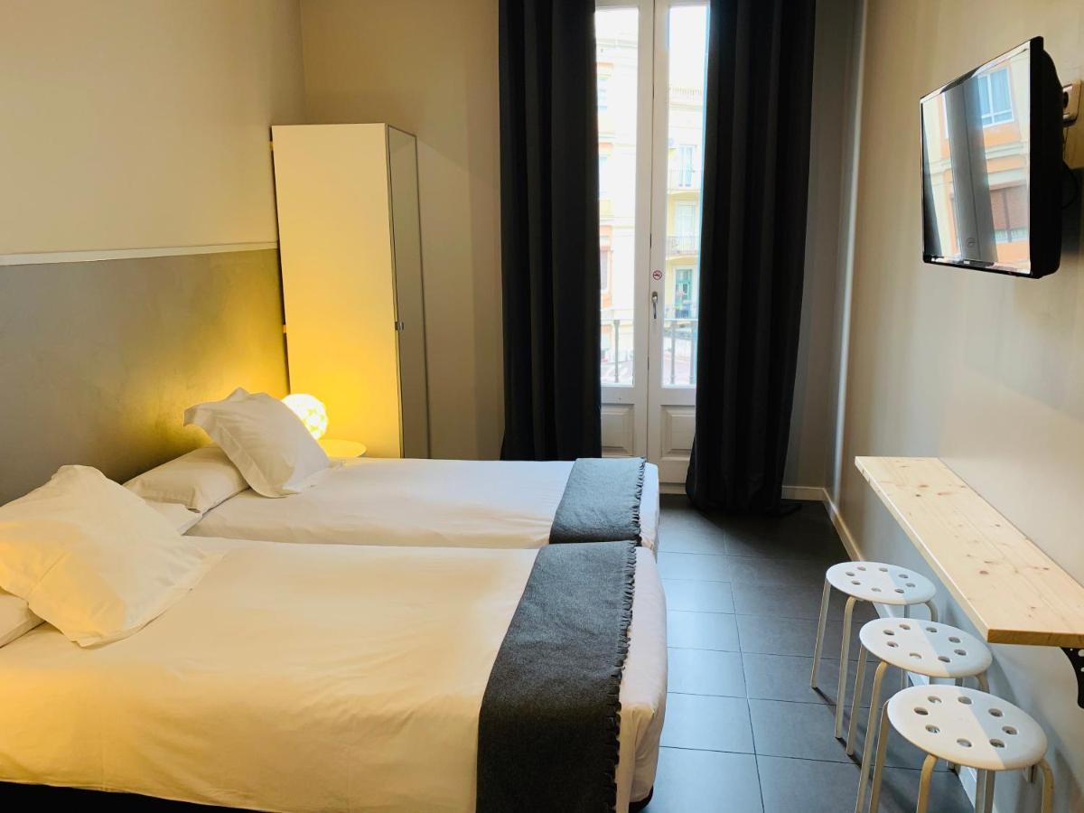 Super Balmes Guest House Βαρκελώνη Εξωτερικό φωτογραφία
